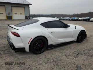 2022 Toyota Supra 3.0 z VIN WZ1DB0C00NW047378, wystawiony jako Copart lot #78797403 z przebiegiem 14 113 mil mil oraz . Historia ofert i sprzedaży dostępna na DreamBid. Obrazek 3.