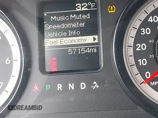 2018 Ram 2500 Tradesman z VIN 3C6UR5HJ9JG189592, wystawiony jako IAAI lot #41919085 z przebiegiem 57 154 mil mil oraz . Historia ofert i sprzedaży dostępna na DreamBid. Obrazek 16.