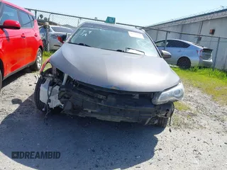 2015 Toyota Camry XLE z VIN 4T1BF1FK3FU960674, wystawiony jako IAAI lot #41721182 z przebiegiem 96 300 mil mil oraz . Historia ofert i sprzedaży dostępna na DreamBid. Obrazek 13.