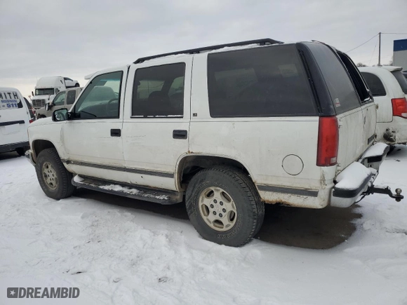 1997 Chevrolet Tahoe with VIN 1GNEK13R7VJ362707, listed as a Copart auction lot 43449635 with 198,516 mi miles and Salvage Title. Bid and sale history available at carsss.com. Image 2.