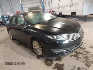 2013 Lincoln MKZ z VIN 3LN6L2JK6DR811848, wystawiony jako IAAI lot #42246185 z przebiegiem Nie podano mil oraz . Historia ofert i sprzedaży dostępna na DreamBid. Obrazek 1.