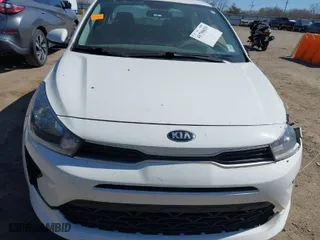 2021 Kia Rio S with VIN 3KPA24AD4ME430442, listed as a IAAI auction lot 41750029 with 43,221 mi miles. Bid and sale history available at carsss.com. Image 13.
