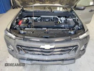 2024 Chevrolet Colorado 2WD Work Truck z VIN 1GCGSBEC2R1225924, wystawiony jako Copart lot #46835315 z przebiegiem Nie podano mil oraz Szkoda całkowita • Salvage title. Historia ofert i sprzedaży dostępna na DreamBid. Obrazek 11.