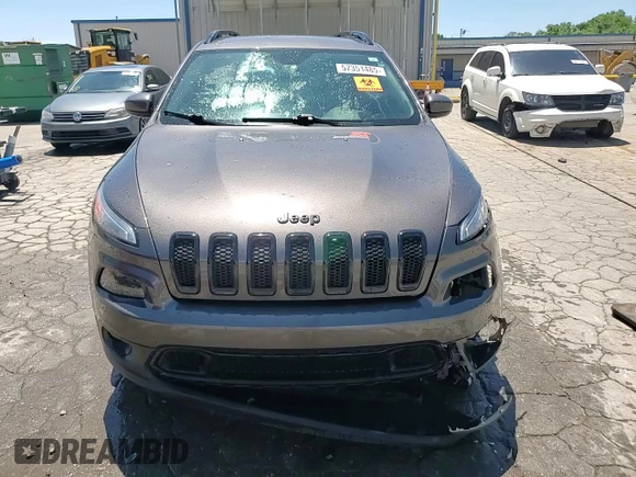 2018 Jeep Cherokee Latitude z VIN 1C4PJMCB7JD509688, wystawiony jako Copart lot #57351485 z przebiegiem 223 464 mil mil oraz Szkoda całkowita • Salvage title. Historia ofert i sprzedaży dostępna na DreamBid. Obrazek 14.