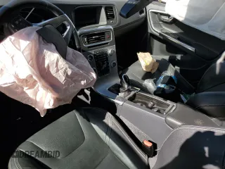2018 Volvo S60 Dynamic с VIN YV126MFLXJ2466812, выставлен на аукционе Copart как лот 81405334 с пробегом Не указан миль и Списание • Salvage title. История ставок и продаж доступна на DreamBid. Изображение 8.