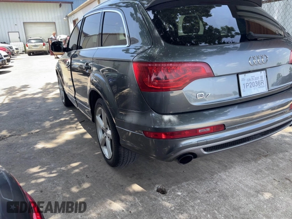 2012 Audi Q7 S line z VIN WA1DGAFE4CD006753, wystawiony jako IAAI lot #42770060 z przebiegiem 144 392 mil mil oraz . Historia ofert i sprzedaży dostępna na DreamBid. Obrazek 3.
