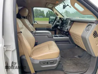 2014 Ford F-350 XLT with VIN 1FT8W3BT3EEB76108, listed as a Copart auction lot 63133865 with 261,799 mi miles and Clean title. Bid and sale history available at DreamBid. Image 5.