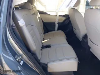 2019 Volkswagen Tiguan SEL Premium with VIN 3VV4B7AX6KM086321, listed as a IAAI auction lot 41121116 with 77,646 mi miles. Bid and sale history available at carsss.com. Image 8.