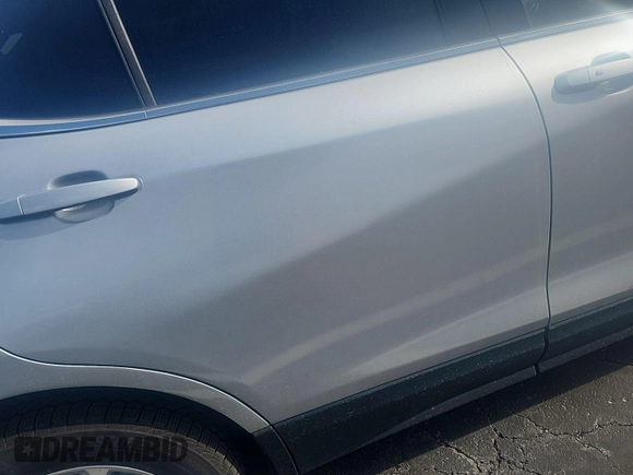 2020 Chevrolet Equinox LT z VIN 2GNAXJEV0L6231512, wystawiony jako IAAI lot #42516878 z przebiegiem 67 453 mil mil oraz . Historia ofert i sprzedaży dostępna na DreamBid. Obrazek 6.