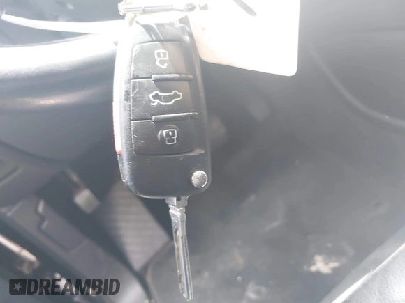 2015 Audi Q7 Premium Plus с VIN WA1LMAFE8FD010524, выставлен на аукционе IAAI как лот 42537264 с пробегом 181 016 миль миль и . История ставок и продаж доступна на DreamBid. Изображение 11.