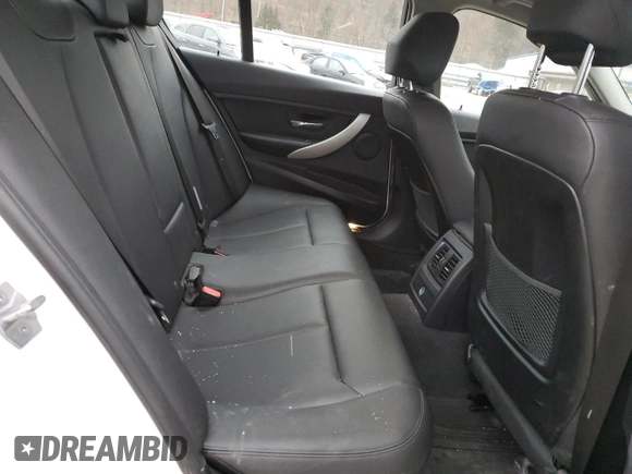2018 BMW 3 Series 320i xDrive with VIN WBA8A3C55JA494888, listed as a Copart auction lot 87459204 with 86,876 mi miles and Salvage title. Bid and sale history available at DreamBid. Image 10.