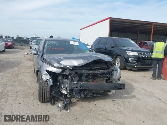 2015 Infiniti Q50 with VIN JN1BV7AP6FM345326, listed as a IAAI auction lot 41739805 with 169,914 mi miles and . Bid and sale history available at DreamBid. Image 6.