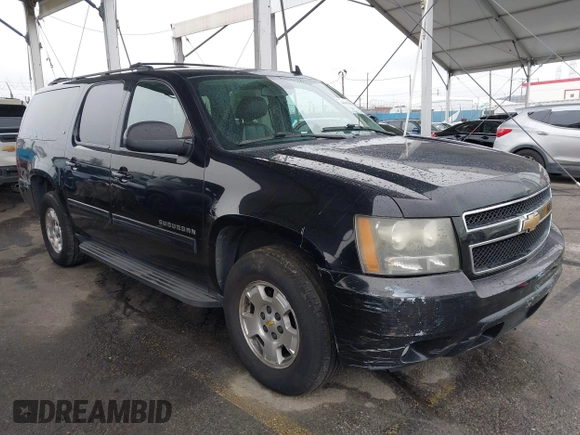 2011 Chevrolet Suburban LT with VIN 1GNSCJE01BR327933, listed as a IAAI auction lot 41813011 with 279,627 mi miles. Bid and sale history available at carsss.com. Image 1.
