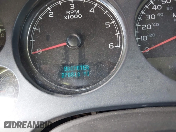 2007 Chevrolet Suburban LT with VIN 3GNGK26K07G156663, listed as a IAAI auction lot 42090632 with 278,818 mi miles and . Bid and sale history available at DreamBid. Image 7.