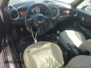 2011 MINI Hardtop with VIN WMWSU3C58BT182034, listed as a Copart auction lot 57964385 with 95,072 mi miles and Clean title. Bid and sale history available at DreamBid. Image 8.