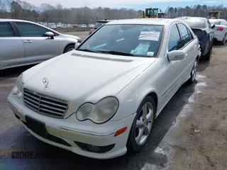 2006 Mercedes-Benz C 230 Sport z VIN WDBRF52H96A899707, wystawiony jako IAAI lot #41698121 z przebiegiem 82 976 mil mil oraz . Historia ofert i sprzedaży dostępna na DreamBid. Obrazek 17.