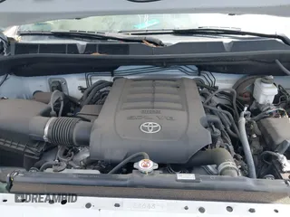 2021 Toyota Tundra 2WD SR with VIN 5TFTY5F15MX011902, listed as a IAAI auction lot 40359301 with 6,913 mi miles. Bid and sale history available at carsss.com. Image 10.