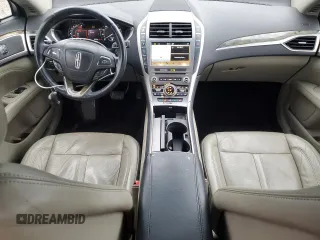 2017 Lincoln MKZ Reserve z VIN 3LN6L5ECXHR623568, wystawiony jako Copart lot #45160675 z przebiegiem 186 032 mil mil oraz Szkoda całkowita • Salvage title. Historia ofert i sprzedaży dostępna na DreamBid. Obrazek 8.