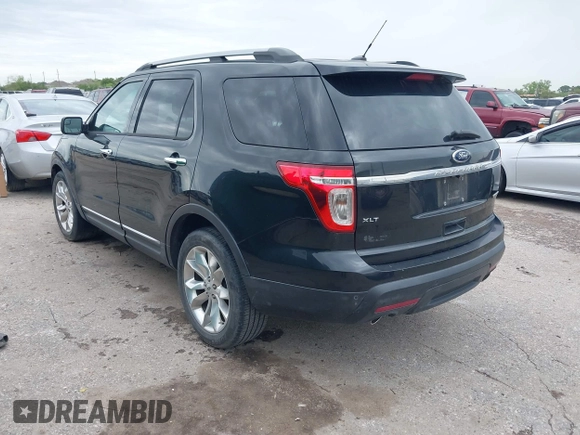 2014 Ford Explorer XLT with VIN 1FM5K7D86EGA68984, listed as a IAAI auction lot 41906742 with 145,292 mi miles and . Bid and sale history available at carsss.com. Image 3.