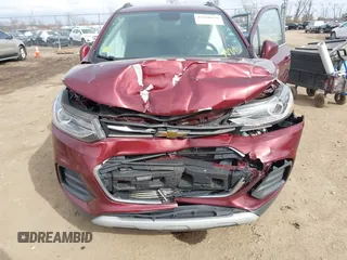 2017 Chevrolet Trax LT with VIN 3GNCJPSB2HL266871, listed as a IAAI auction lot 41840039 with 89,906 mi miles. Bid and sale history available at carsss.com. Image 6.
