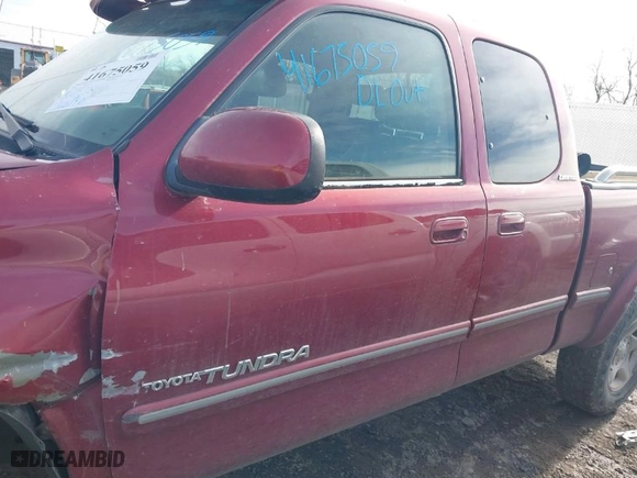 2001 Toyota Tundra Ltd with VIN 5TBBT48181S139305, listed as a IAAI auction lot 41675059 with 162,070 mi miles. Bid and sale history available at carsss.com. Image 12.
