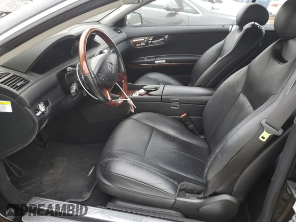 2011 Mercedes-Benz CL 550 z VIN WDDEJ9EB6BA026123, wystawiony jako Copart lot #74000713 z przebiegiem 63 863 mil mil oraz Szkoda całkowita • Salvage title. Historia ofert i sprzedaży dostępna na DreamBid. Obrazek 7.