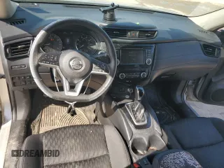 2019 Nissan Rogue SV with VIN KNMAT2MV2KP530008, listed as a Copart auction lot 51651635 with 122,860 mi miles and Clean Title. Bid and sale history available at carsss.com. Image 8.