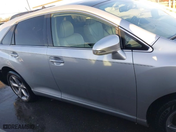 2013 Toyota Venza LE with VIN 4T3BK3BB8DU090776, listed as a IAAI auction lot 41697063 with 122,479 mi miles. Bid and sale history available at carsss.com. Image 13.