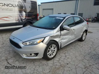 2015 Ford Focus SE with VIN 1FADP3F2XFL295838, listed as a Copart auction lot 50326535 with 189,957 mi miles and Salvage Title. Bid and sale history available at carsss.com. Image 1.