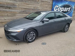 2024 Hyundai Elantra SEL с VIN KMHLM4DG4RU785768, выставлен на аукционе Copart как лот 62400805 с пробегом 24 162 миль миль и Чистый • Clean title. История ставок и продаж доступна на DreamBid. Изображение 1.