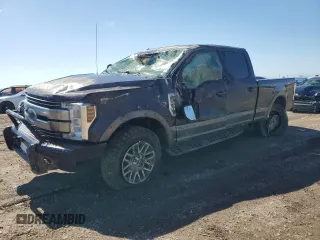 2018 Ford F-250 XL z VIN 1FT7W2BT0JEB27772, wystawiony jako Copart lot #46932235 z przebiegiem 366 763 mil mil oraz Szkoda całkowita • Salvage title. Historia ofert i sprzedaży dostępna na DreamBid. Obrazek 1.