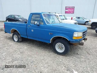 1992 Ford F-150 z VIN 1FTDF15N8NNA04687, wystawiony jako IAAI lot #42452344 z przebiegiem Nie podano mil oraz . Historia ofert i sprzedaży dostępna na DreamBid. Obrazek 1.