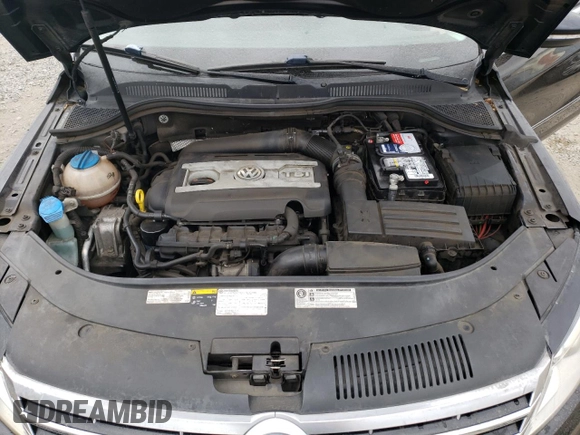 2013 Volkswagen CC R-Line with VIN WVWBP7AN5DE567272, listed as a Copart auction lot 76392474 with 98,450 mi miles and Salvage Title. Bid and sale history available at DreamBid. Image 11.