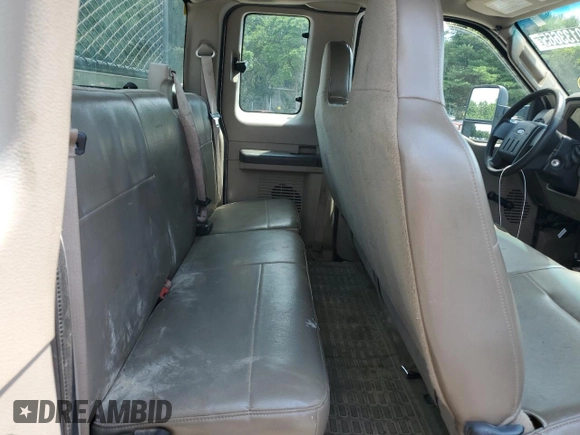 2008 Ford F-350 XL with VIN 1FDWX36Y98ED93821, listed as a Copart auction lot 64868755 with 71,667 mi miles and Clean title. Bid and sale history available at DreamBid. Image 11.