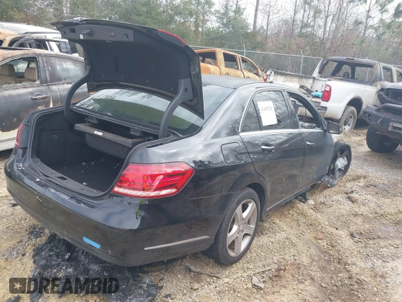 2014 Mercedes-Benz E 350 Sport с VIN WDDHF5KBXEA994970, выставлен на аукционе IAAI как лот 41499228 с пробегом Не указан миль и . История ставок и продаж доступна на DreamBid. Изображение 4.