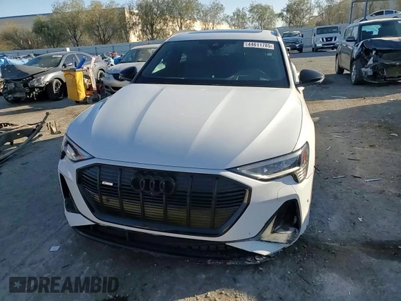 2022 Audi e-tron Chronos with VIN WA1VABGE9NB040096, listed as a Copart auction lot 44611785 with 49,609 mi miles and Salvage title. Bid and sale history available at DreamBid. Image 11.