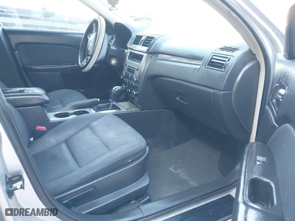 2012 Ford Fusion SE with VIN 3FAHP0HAXCR449708, listed as a IAAI auction lot 41775306 with 263,966 mi miles. Bid and sale history available at carsss.com. Image 5.
