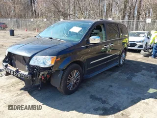 2016 Chrysler Town & Country Limited Platinum with VIN 2C4RC1GG8GR215892, listed as a IAAI auction lot 41779400 with 156,678 mi miles. Bid and sale history available at carsss.com. Image 17.