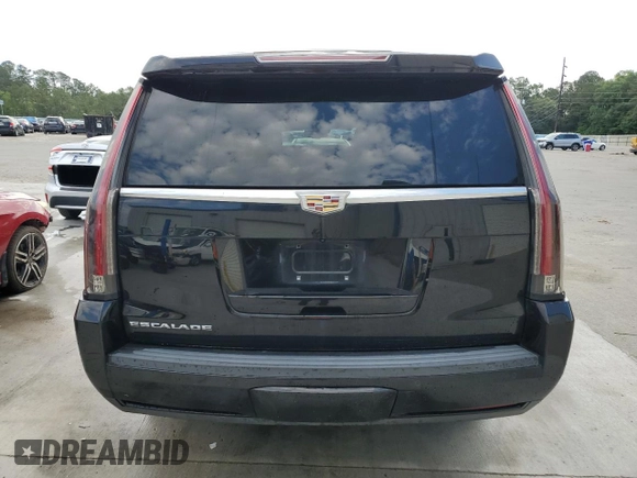 2015 Cadillac Escalade ESV Luxury z VIN 1GYS4SKJ7FR713846, wystawiony jako Copart lot #56005375 z przebiegiem 149 795 mil mil oraz Szkody całkowita. Historia ofert i sprzedaży dostępna na DreamBid. Obrazek 6.