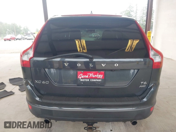 2013 Volvo XC60 T6 z VIN YV4902DZ3D2411993, wystawiony jako IAAI lot #42415587 z przebiegiem 95 303 mil mil oraz . Historia ofert i sprzedaży dostępna na DreamBid. Obrazek 16.
