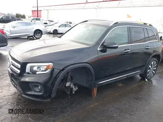 2023 Mercedes-Benz GLB 250 с VIN W1N4M4HB3PW261061, выставлен на аукционе IAAI как лот 41478412 с пробегом 23 500 миль миль и . История ставок и продаж доступна на DreamBid. Изображение 6.