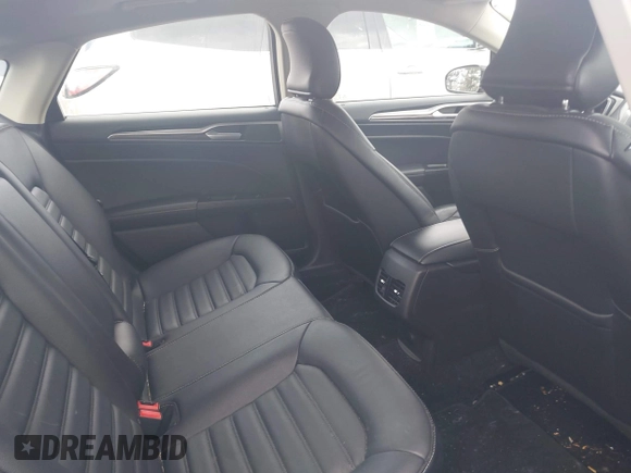 2017 Ford Fusion SE with VIN 3FA6P0HD5HR268475, listed as a IAAI auction lot 41933929 with 27,047 mi miles. Bid and sale history available at carsss.com. Image 8.