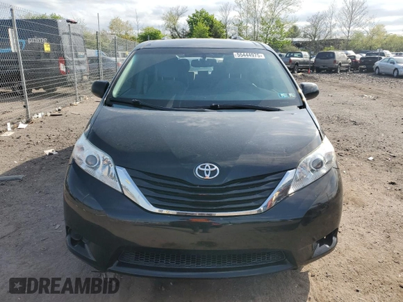 2015 Toyota Sienna LE AAS with VIN 5TDKK3DC2FS563114, listed as a Copart auction lot 55444975 with 100,731 mi miles and Salvage Title. Bid and sale history available at DreamBid. Image 5.