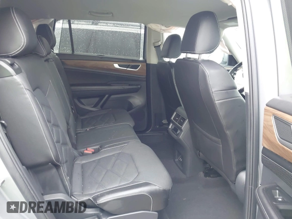 2024 Volkswagen Atlas SE with VIN 1V2HR2CA4RC593252, listed as a IAAI auction lot 41828371 with 7,317 mi miles and . Bid and sale history available at DreamBid. Image 8.