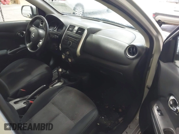 2014 Nissan Versa SV with VIN 3N1CN7AP4EK440552, listed as a IAAI auction lot 41099015 with 97,074 mi miles. Bid and sale history available at carsss.com. Image 5.