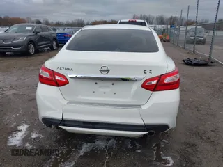 2017 Nissan Altima SR z VIN 1N4AL3AP9HC246828, wystawiony jako IAAI lot #41137292 z przebiegiem 132 851 mil mil oraz . Historia ofert i sprzedaży dostępna na DreamBid. Obrazek 16.