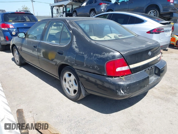 2001 Nissan Altima GXE with VIN 1N4DL01A21C216440, listed as a IAAI auction lot 41999928 with 169,289 mi miles. Bid and sale history available at carsss.com. Image 3.