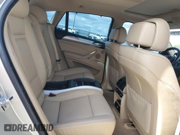 2008 BMW X6 z VIN 5UXFG43528LJ36580, wystawiony jako Copart lot #53323044 z przebiegiem 152 676 mil mil oraz Czysty tytuł • Clean title. Historia ofert i sprzedaży dostępna na DreamBid. Obrazek 11.