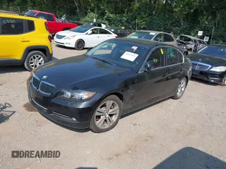 2006 BMW 3 Series 330xi with VIN WBAVD33526KV66805, listed as a IAAI auction lot 40047893 with 167,625 mi miles. Bid and sale history available at carsss.com. Image 2.