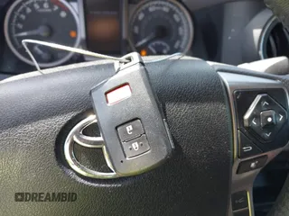 2023 Toyota Tacoma SR с VIN 3TMCZ5AN7PM628347, выставлен на аукционе IAAI как лот 42799907 с пробегом 31 995 миль миль и . История ставок и продаж доступна на DreamBid. Изображение 11.